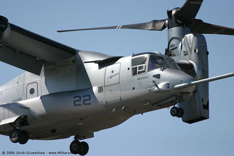 http://www.militaryaircraft.de/pictures/military/aircraft/MV-22/MV-22B_RIAT2006_082_800.jpg