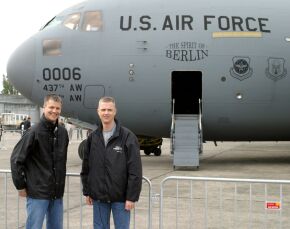 Peter & Ulrich Grueschow (Globemaster Crew)