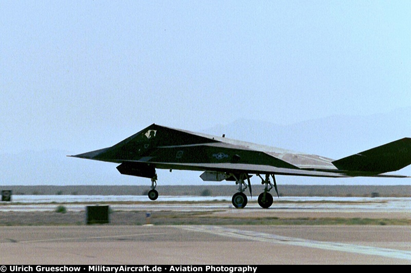 Lockheed F-117A Nighthawk