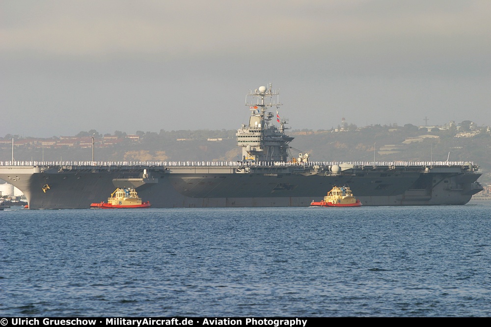 USS Abraham Lincoln (CVN-72)