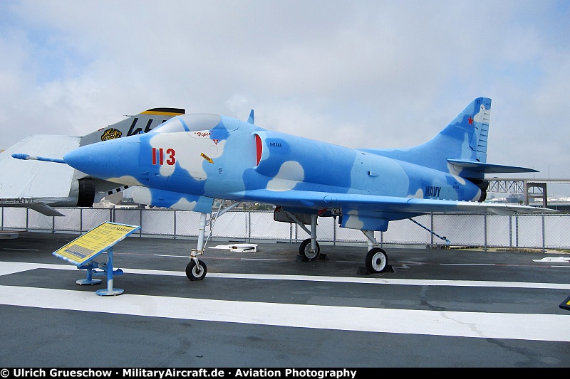 Douglas A-4B Skyhawk (A4D-2) (142929)