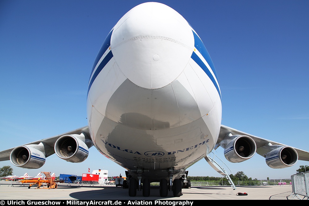 Antonov An-124-100 Ruslan