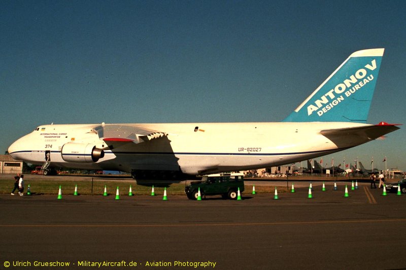 Antonov An-124-100 Ruslan