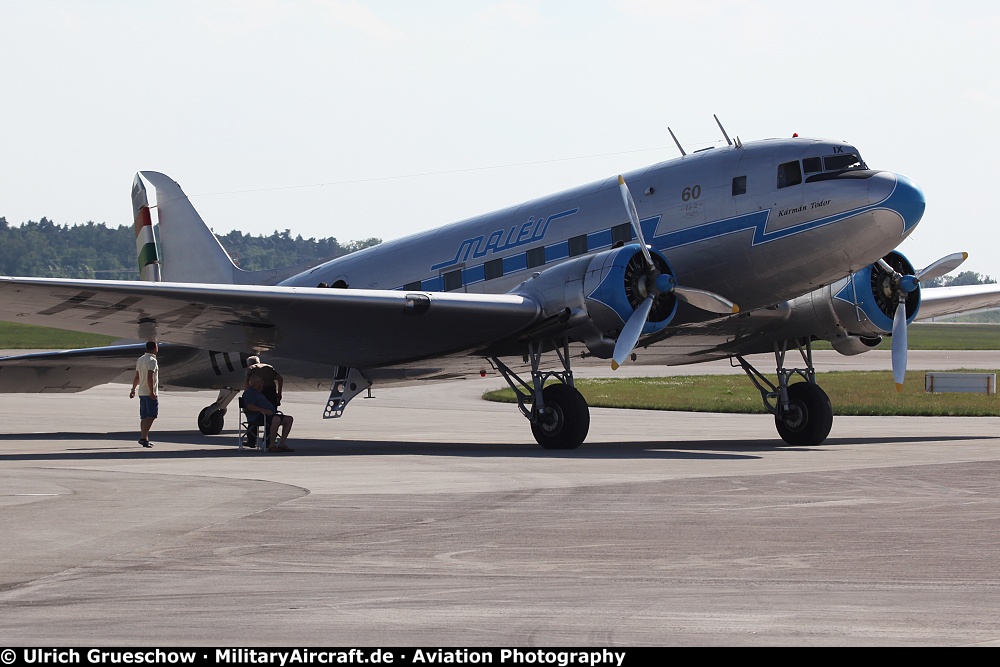 Lisunov Li-2T