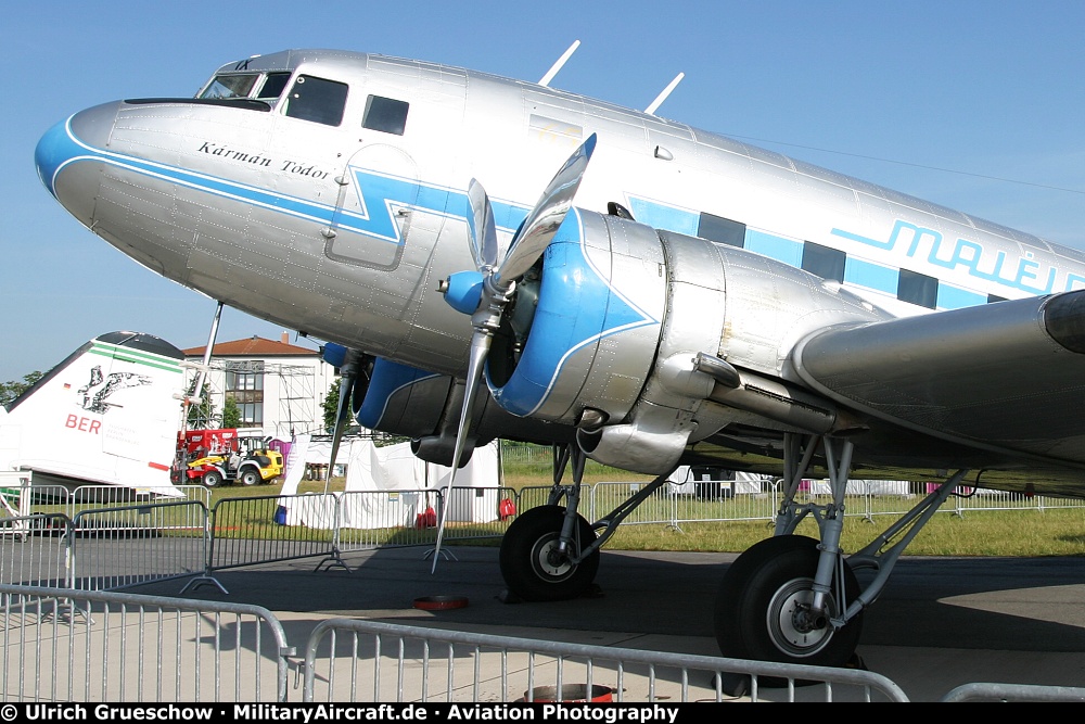 Lisunov Li-2T