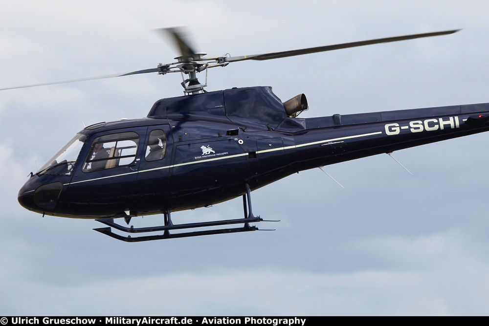 Eurocopter AS-350B-2 Ecureuil (G-SCHI)