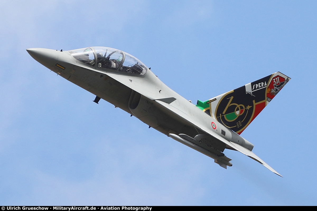 Alenia Aermacchi T-346A Master