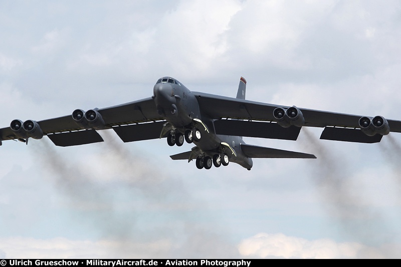 Boeing B-52H Stratofortress