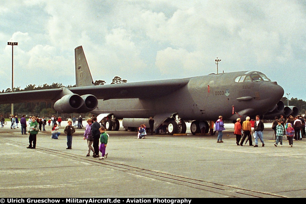 Boeing B-52H Stratofortress