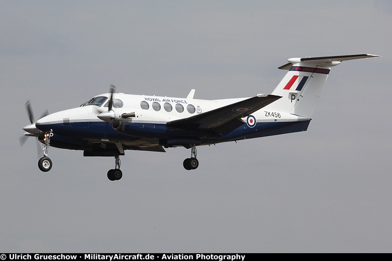 Raytheon B200 King Air