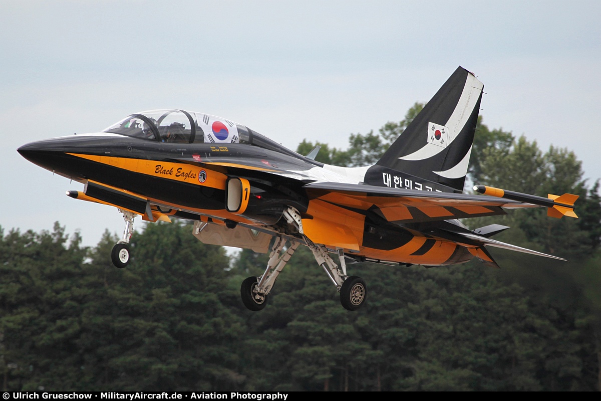 "Black Eagles" (Republic of Korea Air Force Aerobatic Team)