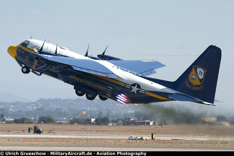 Lockheed C-130 Hercules 