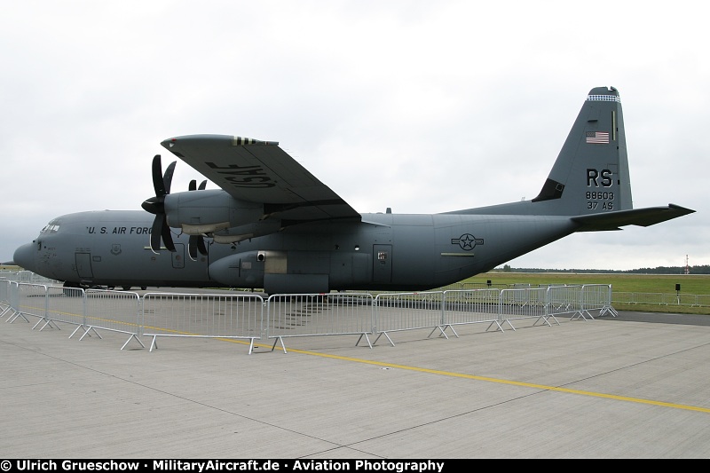 Lockheed Martin C-130J-30 Hercules