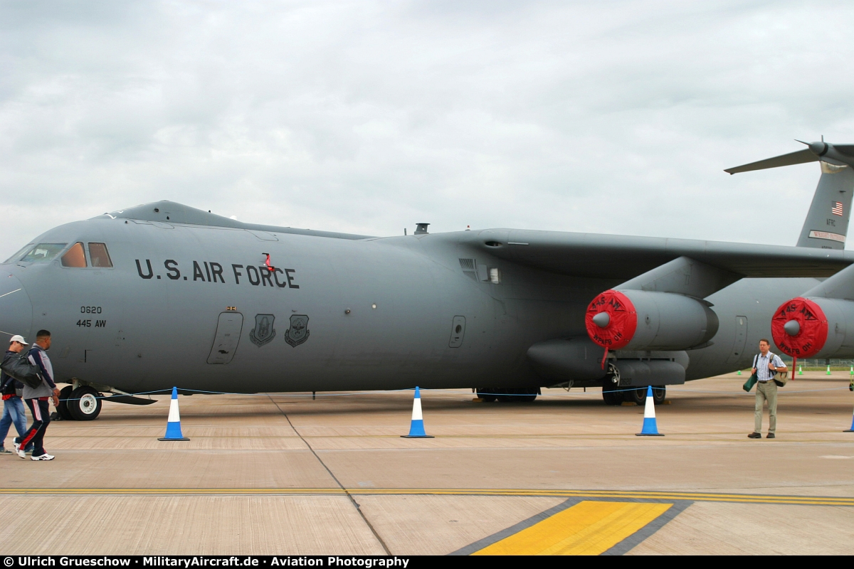 Lockheed C-141C Starlifter