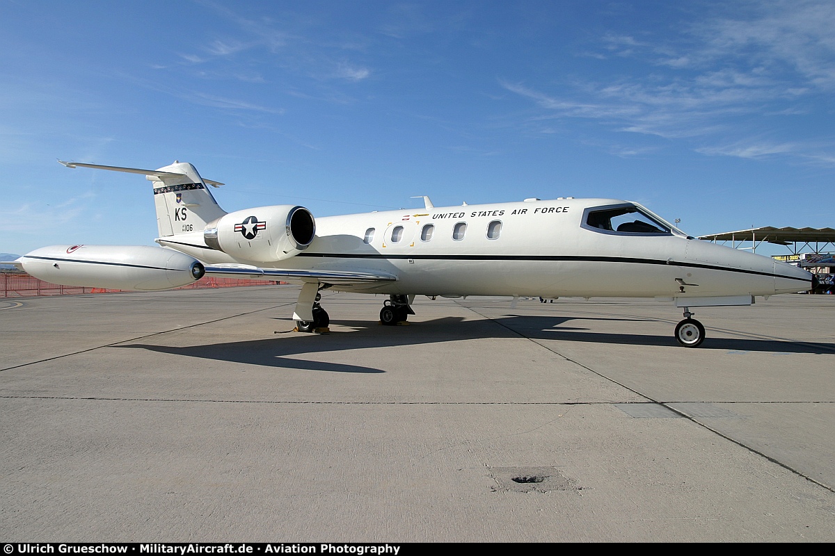 Gates C-21A Learjet