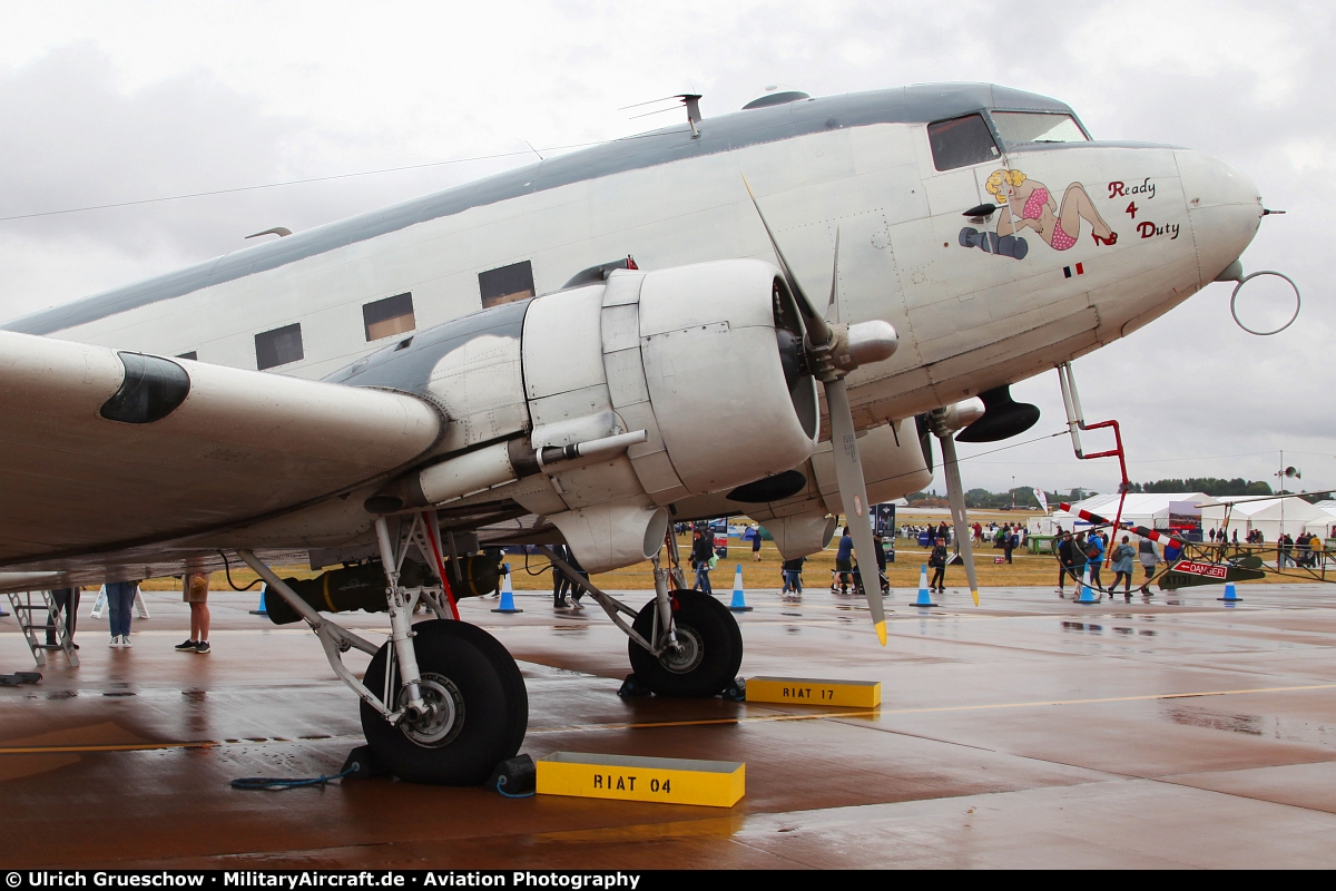Douglas SC-47J Skytrain