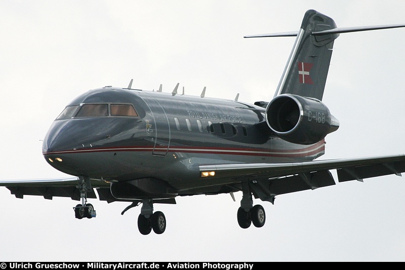 Canadair Challenger 604