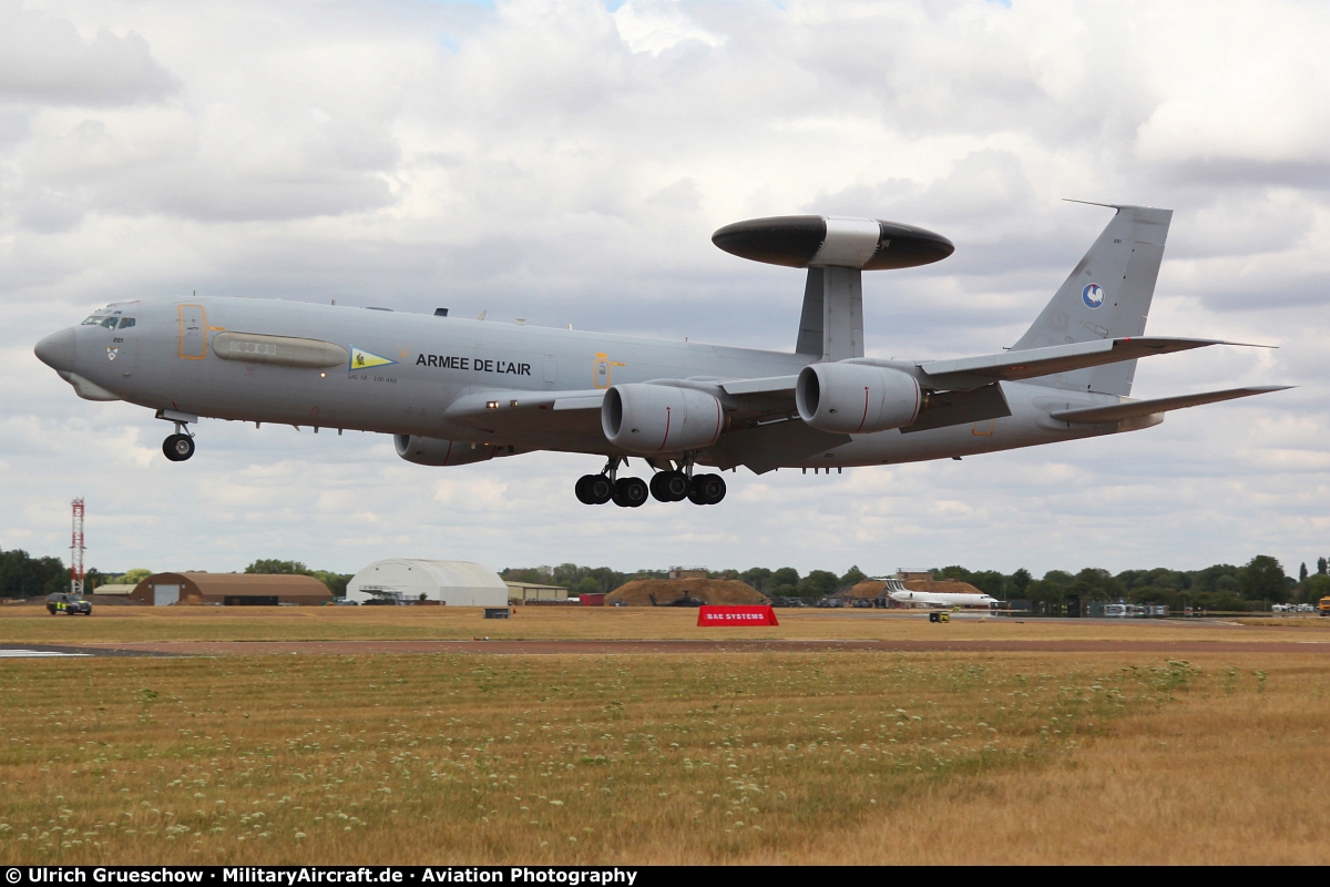Boeing E-3F Sentry