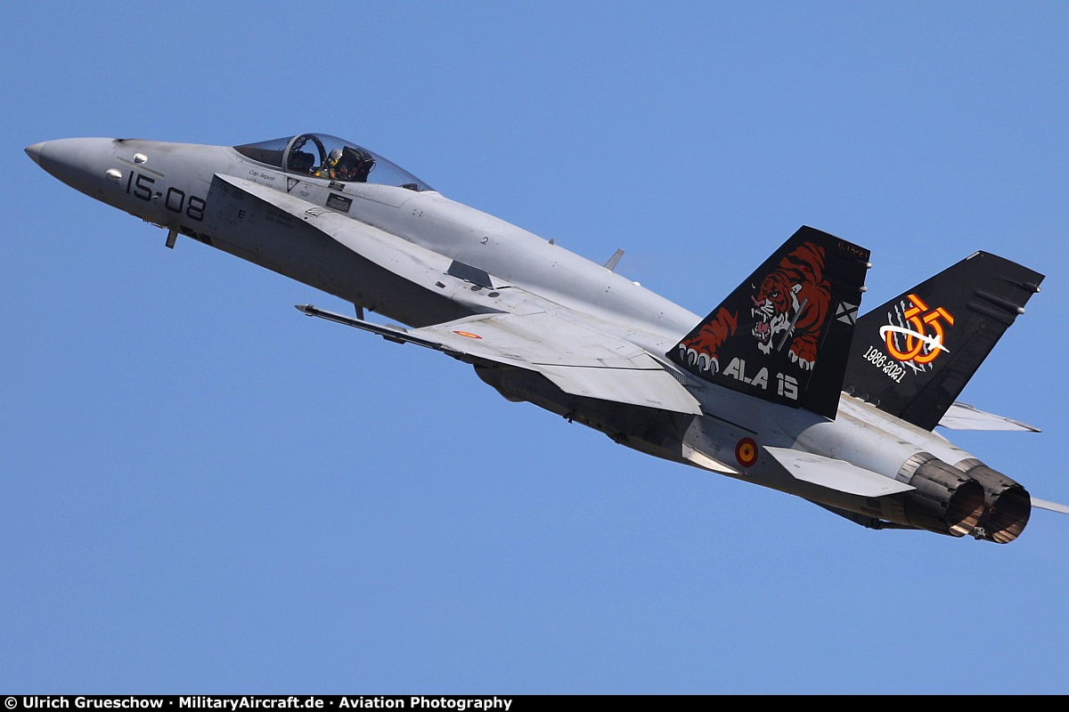 McDonnell Douglas EF-18M Hornet