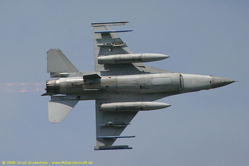 Lockheed Martin F-16BM Fighting Falcon