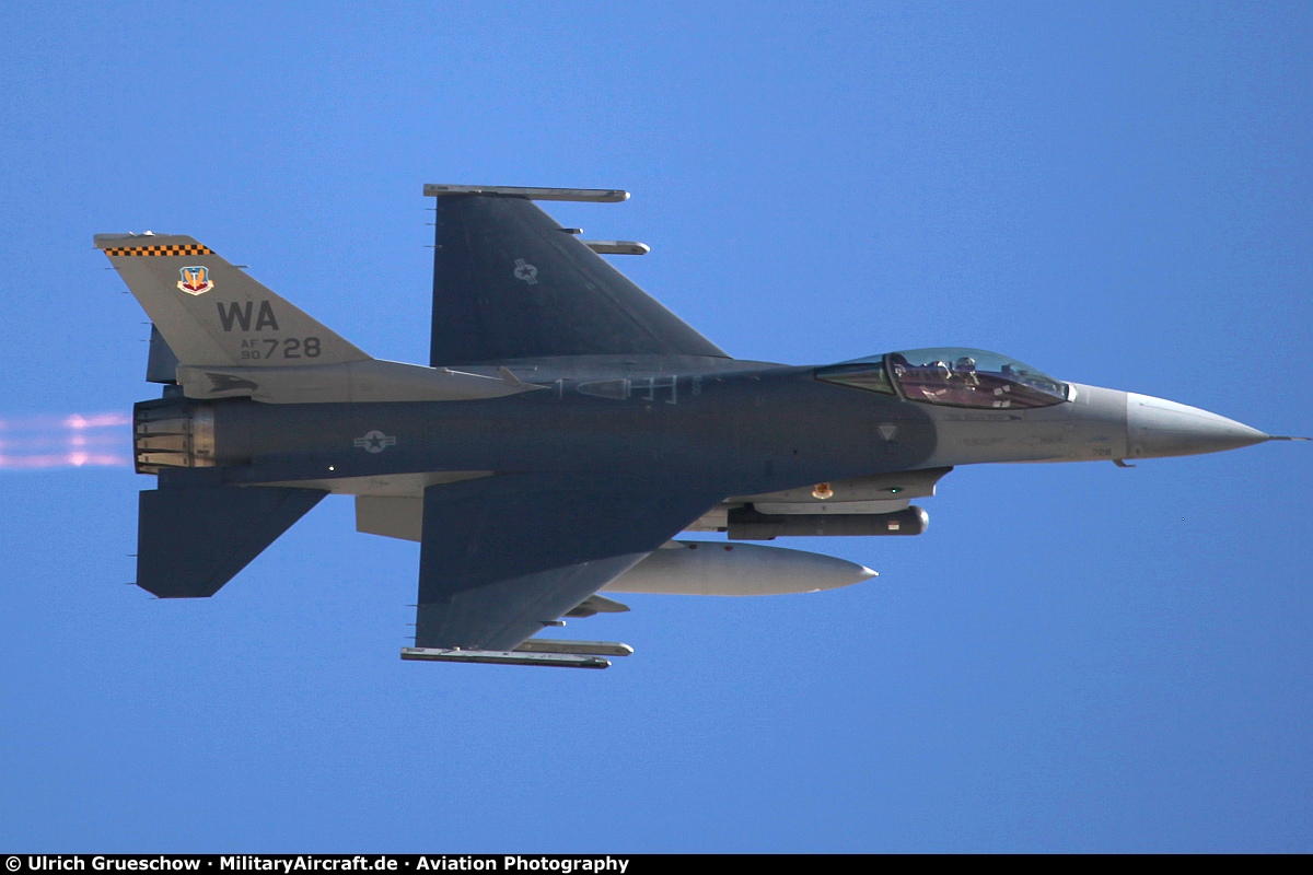 General Dynamics F-16C Fighting Falcon