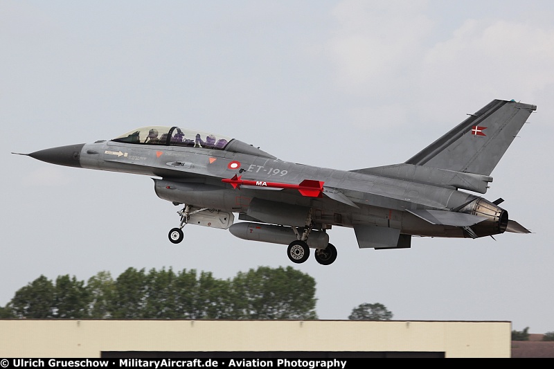 General Dynamics F-16BM Fighting Falcon