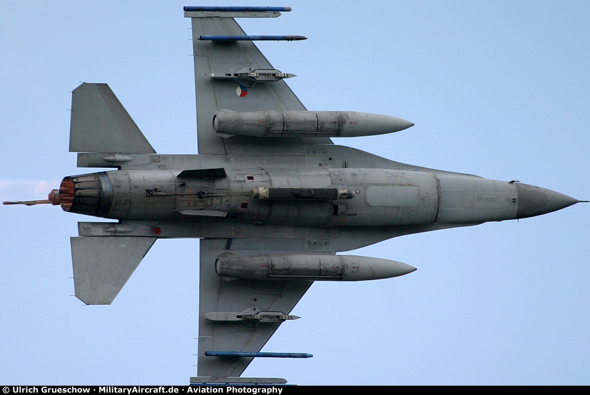 Lockheed Martin F-16 Fighting Falcon