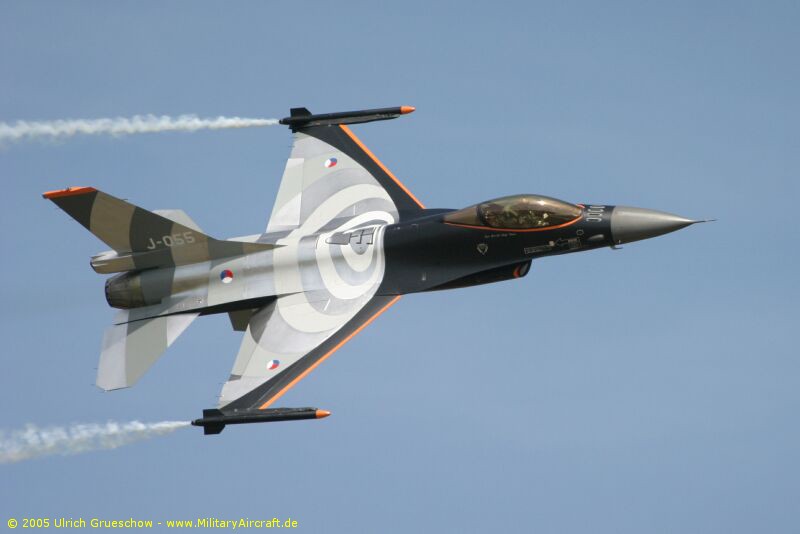 General Dynamics F-16AM Fighting Falcon