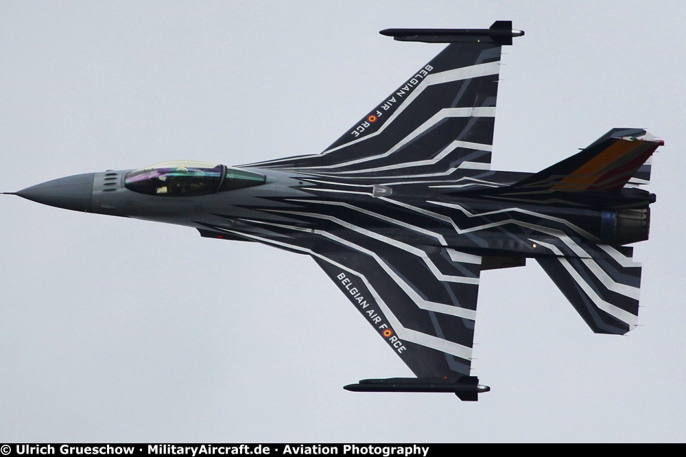 General Dynamics F-16AM Fighting Falcon