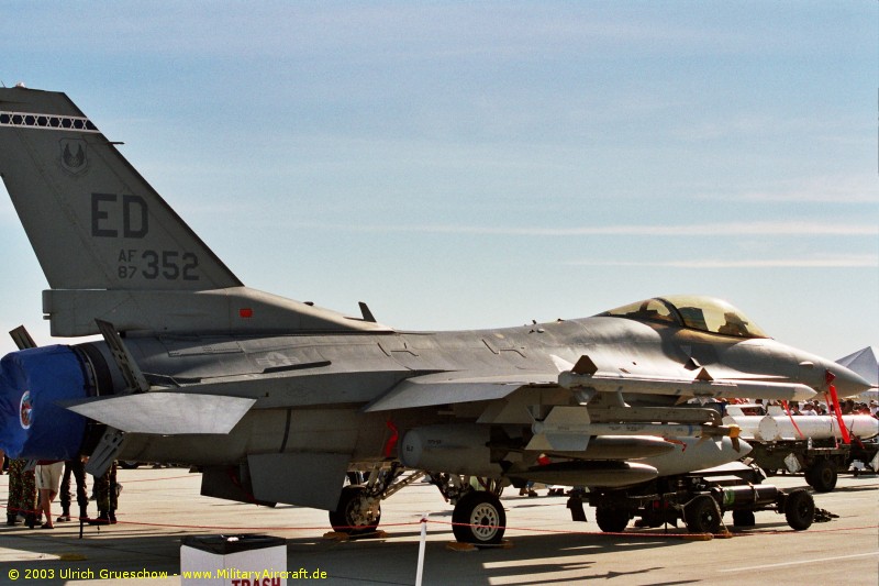 General Dynamics F-16C Fighting Falcon