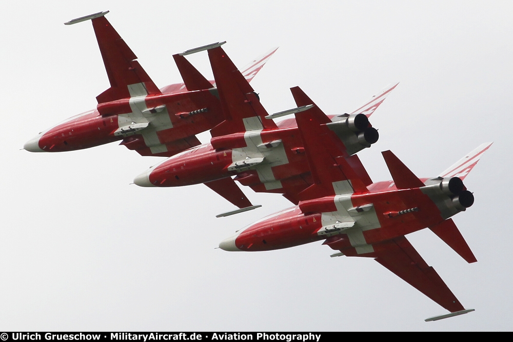 "Patrouille Suisse" (Swiss Air Force Aerobatic Team)