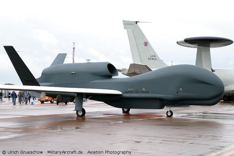 Northrop Grumman RQ-4B Block 20 Global Hawk HALE UAV (04-2015)