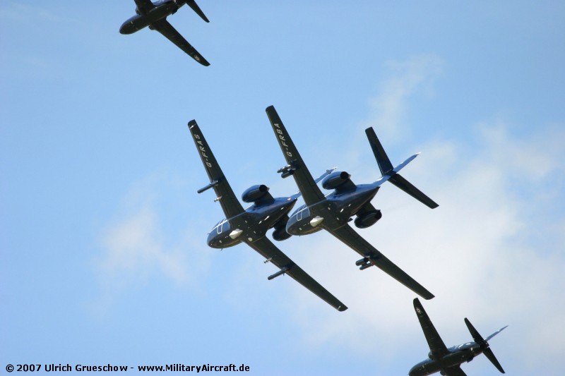 BAe Hawk T.1 and Dassault Falcon 20