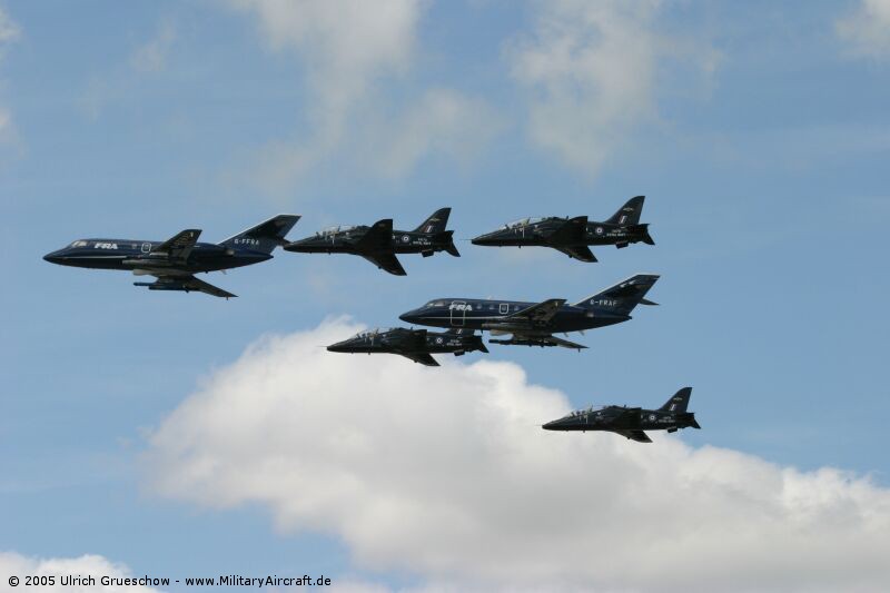 BAE Hawk T.1 and Dassault Falcon 20E