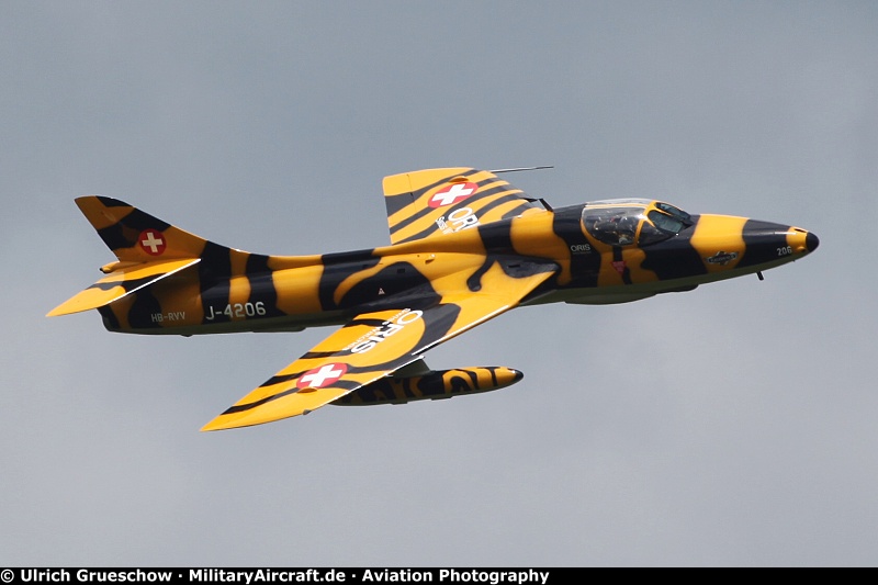 Hawker Hunter T68