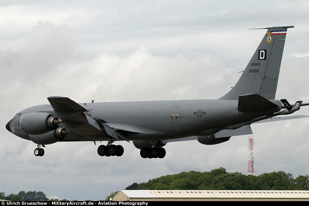 Boeing KC-135R Stratotanker