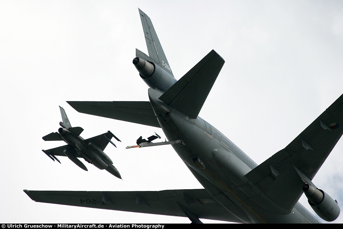 McDonnell Douglas KDC-10-30