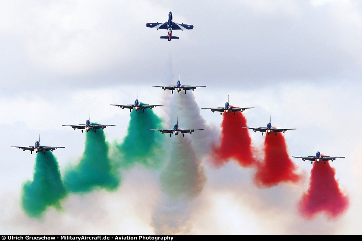"Frecce Tricolori" (Italian Air Force Aerobatic Team)