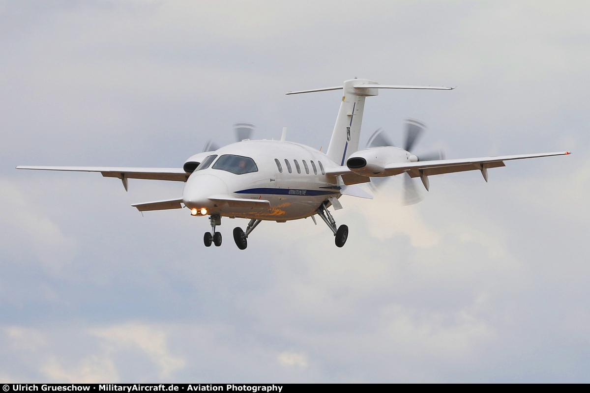 Piaggio P-180AM Avanti