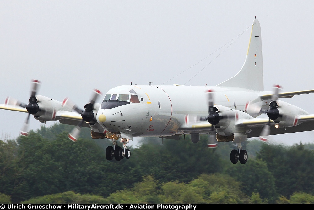 Lockheed P-3C Orion, Lockheed CP-140 Aurora