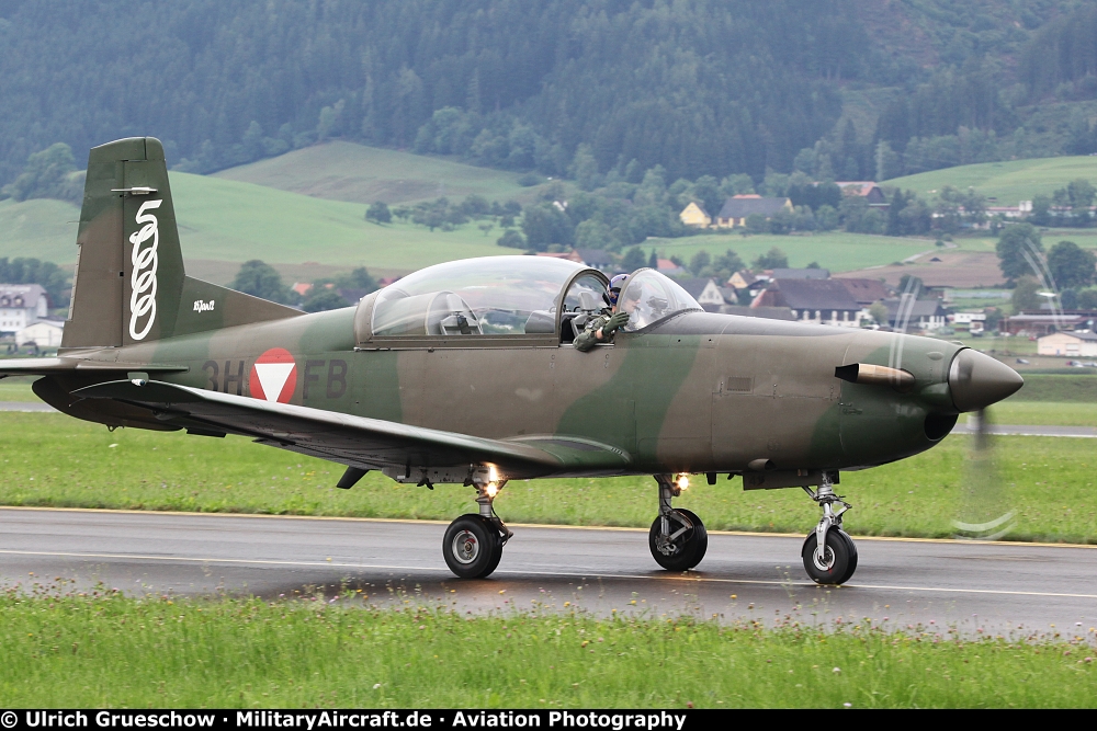 Pilatus PC-7