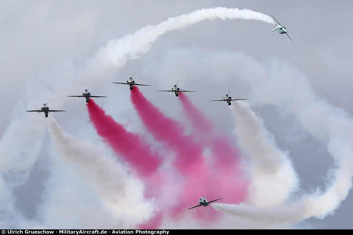 "Saudi Hawks" (Royal Saudi Air Force Aerobatic Team)