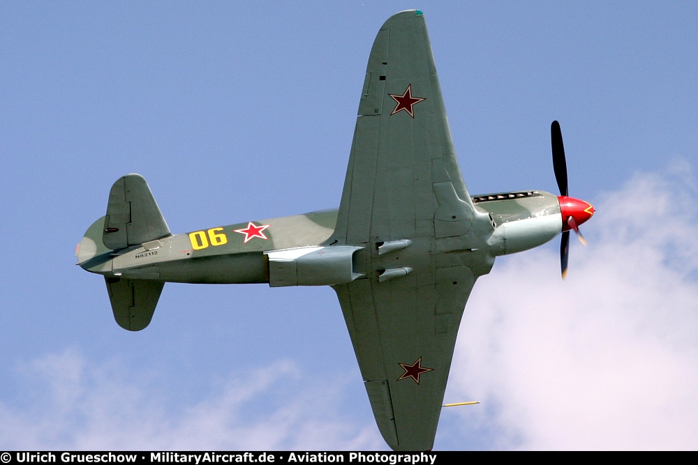 Yakovlev Yak-9UM (N82112)