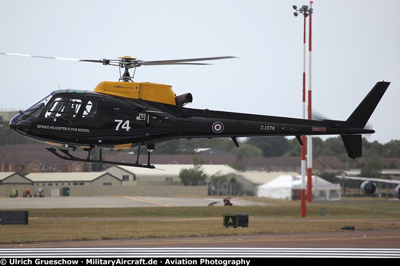 Eurocopter AS-350BB Squirrel HT.1 (ZJ274 / 74)