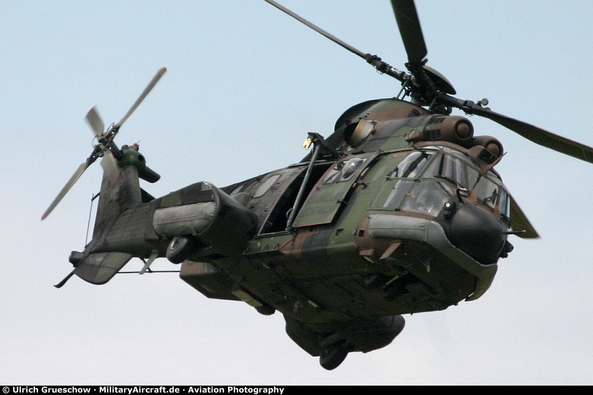 Aerospatiale/Eurocopter AS.532U2 Cougar