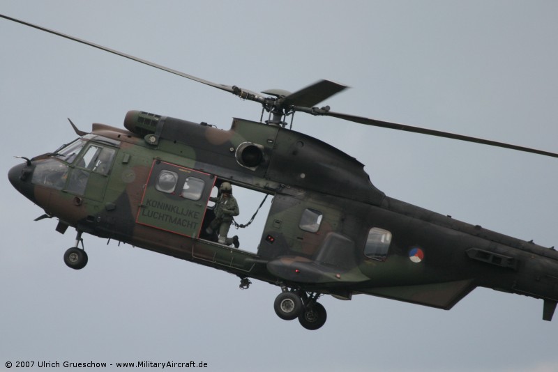 Aerospatiale/Eurocopter AS.532U2 Cougar