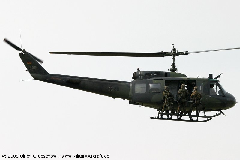 Bell UH-1D Huey