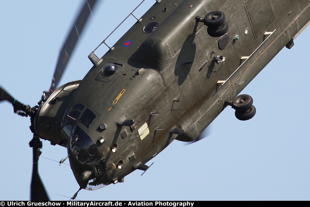 Boeing Chinook HC2