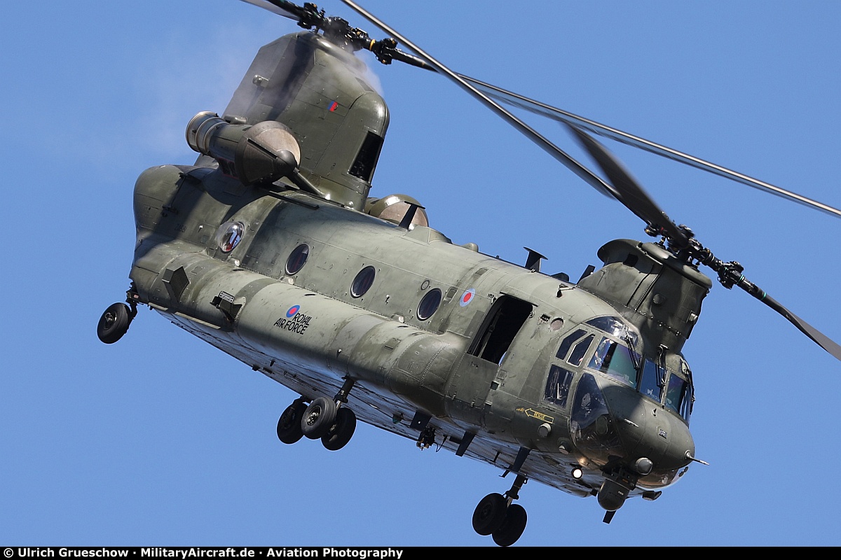 Boeing Chinook HC2