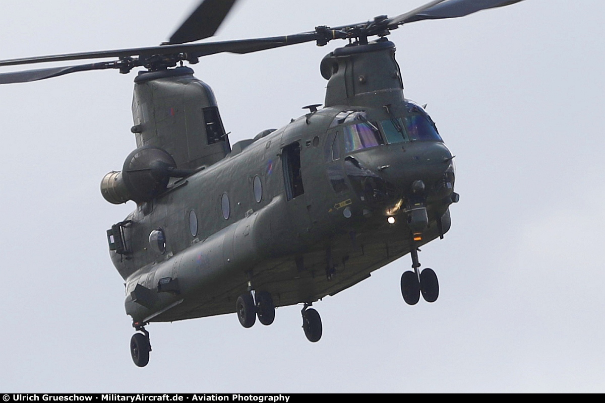 Boeing CH-47 Chinook